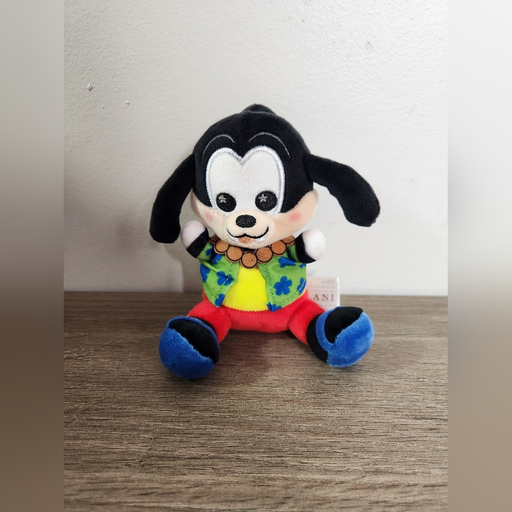 Disney Aulani Hawaii Resort Exclusive Wishables Goofy 5” Plush
